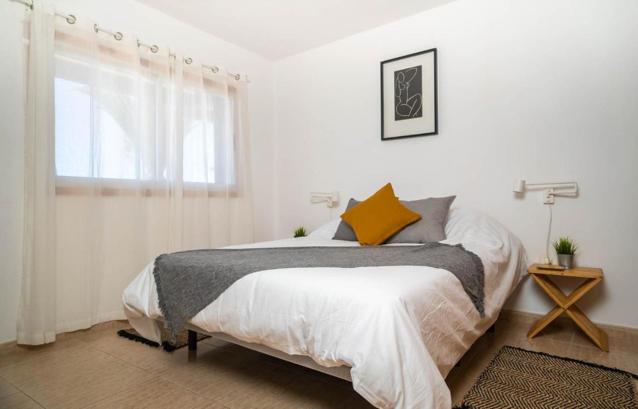 Ocean Front Two Bedroom Apartment Пуэрто-де-Сантьяго Экстерьер фото