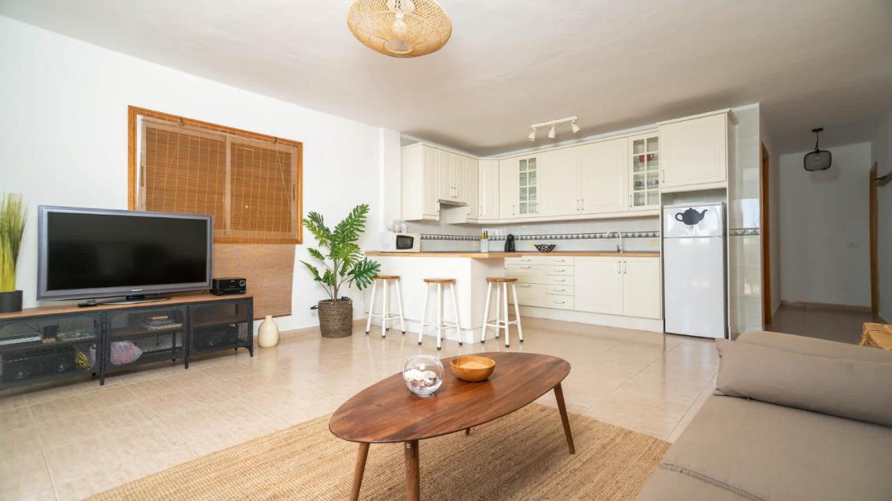 Ocean Front Two Bedroom Apartment Пуэрто-де-Сантьяго Экстерьер фото